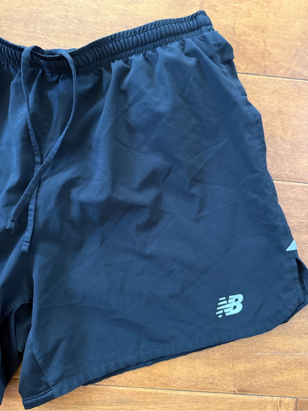 New Balance Black Shorts Running Shorts with Liner and Gel pockets size large - Picture 2 of 7